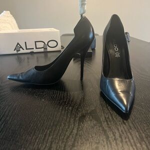 Aldo black stiletto heels size 38